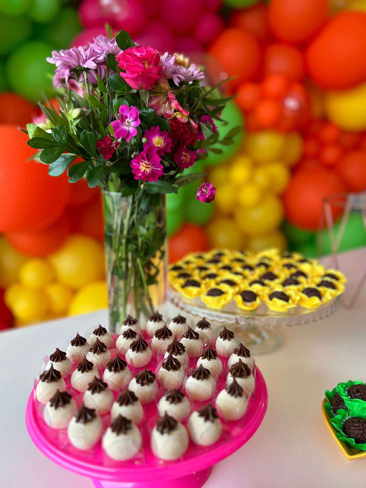 NINHO COM NUTELLA & BRIGADEIROS TRADICIONAIS