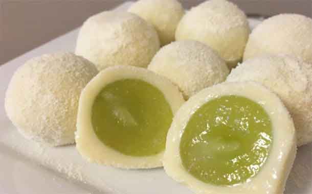 BRIGADEIRO BRANCO COM UVA